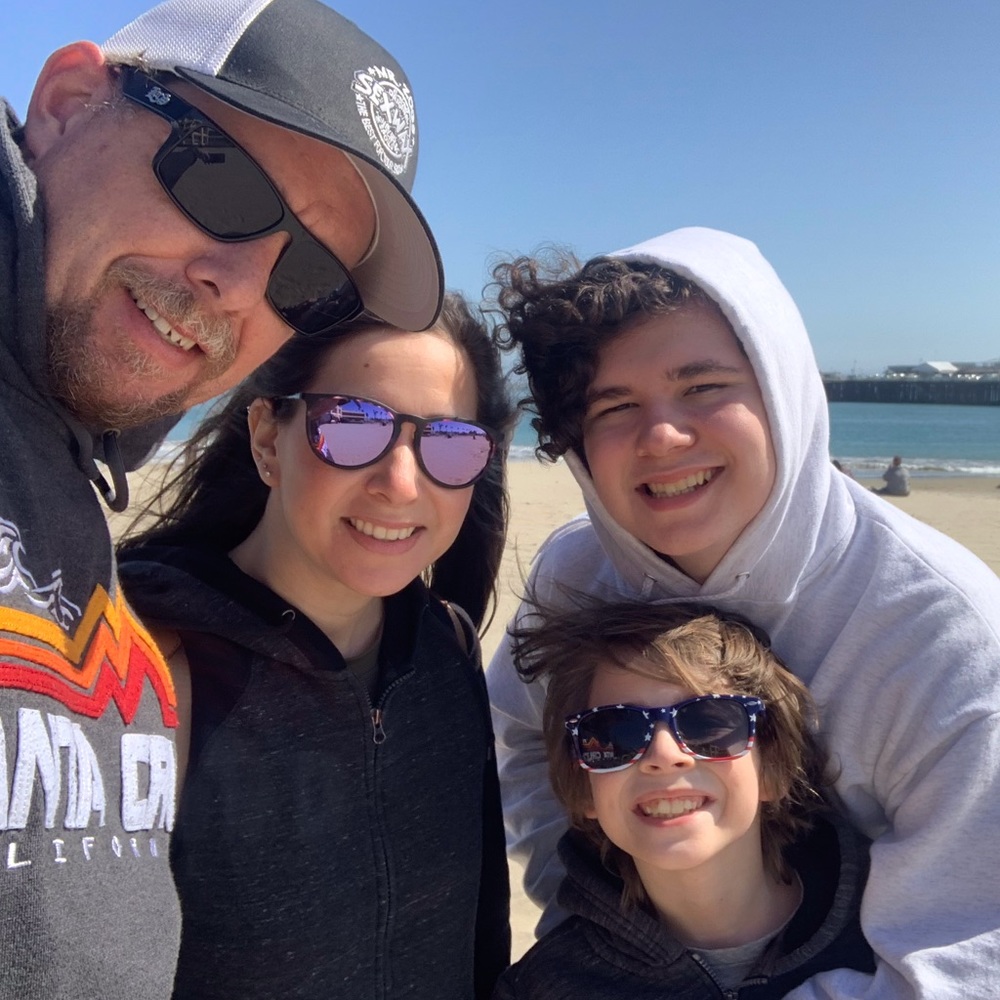 Meet your Posher, Cristela